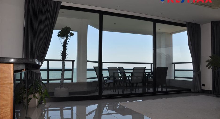 For sale 3 bedrooms condo in Mueang Chon Buri, Chonburi