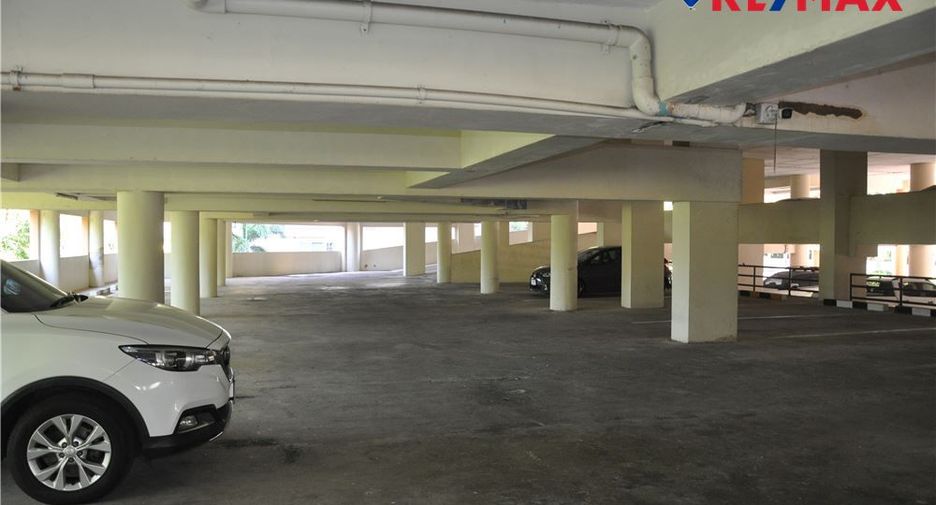 For sale 3 bedrooms condo in Mueang Chon Buri, Chonburi