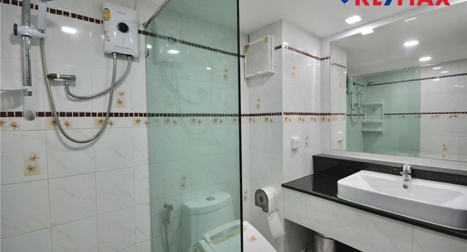 For sale 1 bed condo in Jomtien, Pattaya