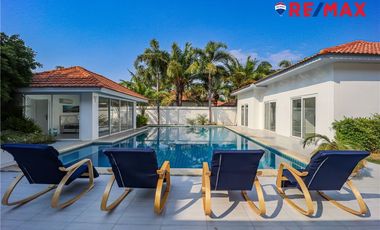 Haus zum Kauf mit 12 Zimmer in Pratumnak, Pattaya