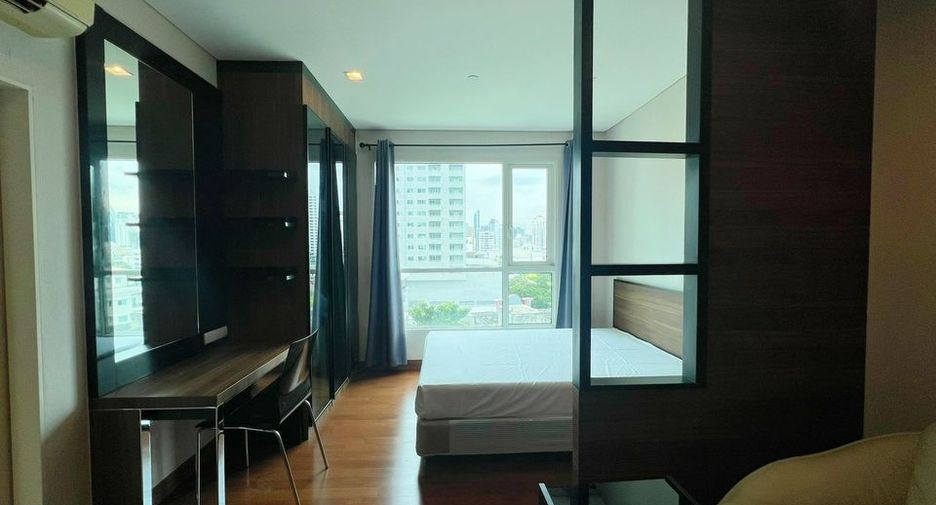 For rent スタジオ condo in Watthana, Bangkok
