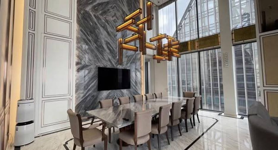 For rent 3 Beds condo in Watthana, Bangkok