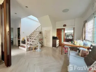 For sale 4 bed house in Mueang Nonthaburi, Nonthaburi