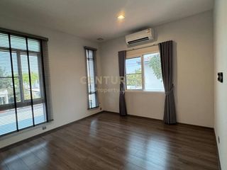 For sale 4 Beds house in Bang Khae, Bangkok