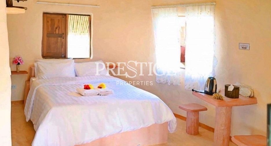 For sale 16 bedrooms retail Space in Bang Lamung, Chonburi