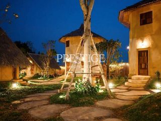 For sale 16 Beds retail Space in East Pattaya, Pattaya