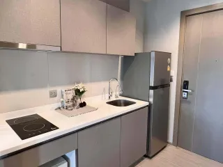 For sale スタジオ condo in Huai Khwang, Bangkok