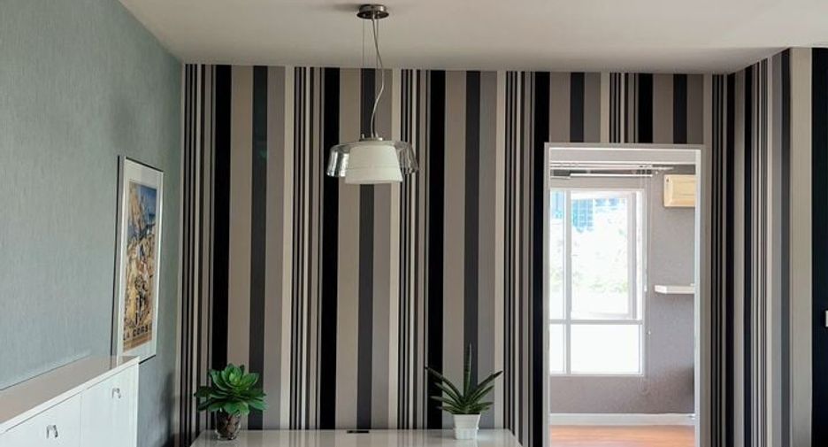 For sale 1 bed condo in Khlong Toei, Bangkok
