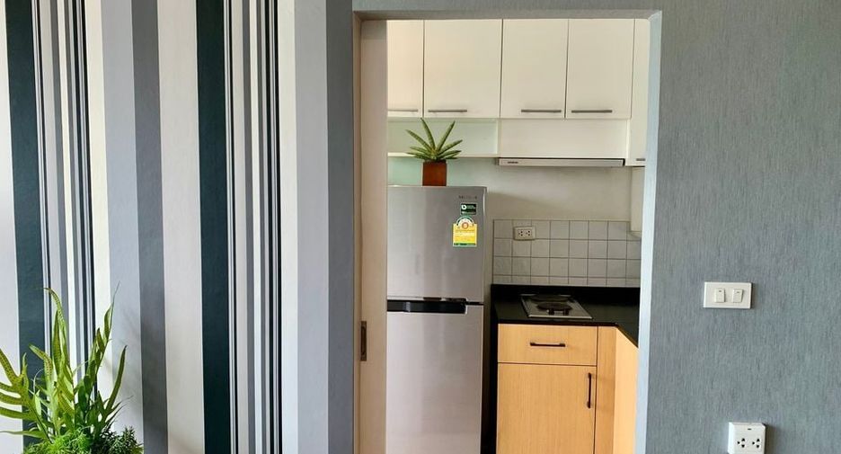 For sale 1 bed condo in Khlong Toei, Bangkok