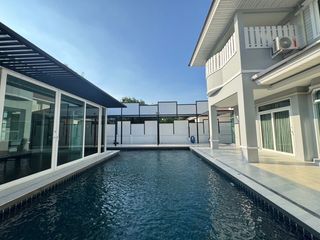 For sale 5 bed villa in Prawet, Bangkok