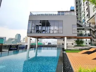 For rent 2 Beds condo in Huai Khwang, Bangkok