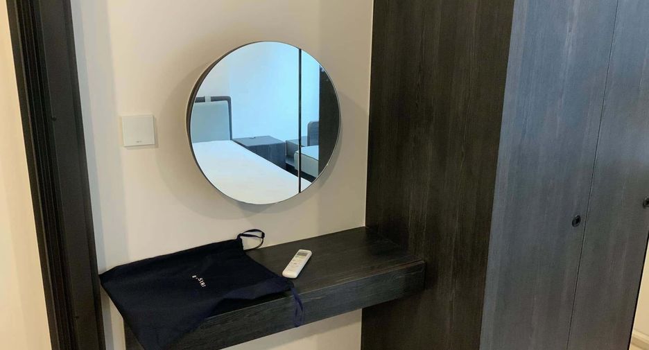 For rent 1 bed condo in Huai Khwang, Bangkok