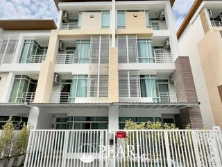 For sale 10 bed villa in Bang Lamung, Chonburi
