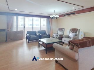 For rent 3 bed condo in Watthana, Bangkok