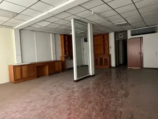 出租 商业空间 在 沙吞, 曼谷