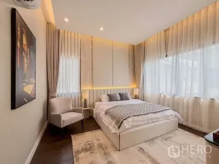 For rent and for sale 4 bedrooms house in Bang Kapi, Bangkok