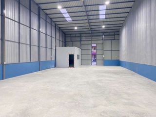 For rent warehouse in Pak Kret, Nonthaburi