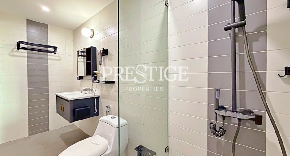 For sale studio condo in Bang Lamung, Chonburi