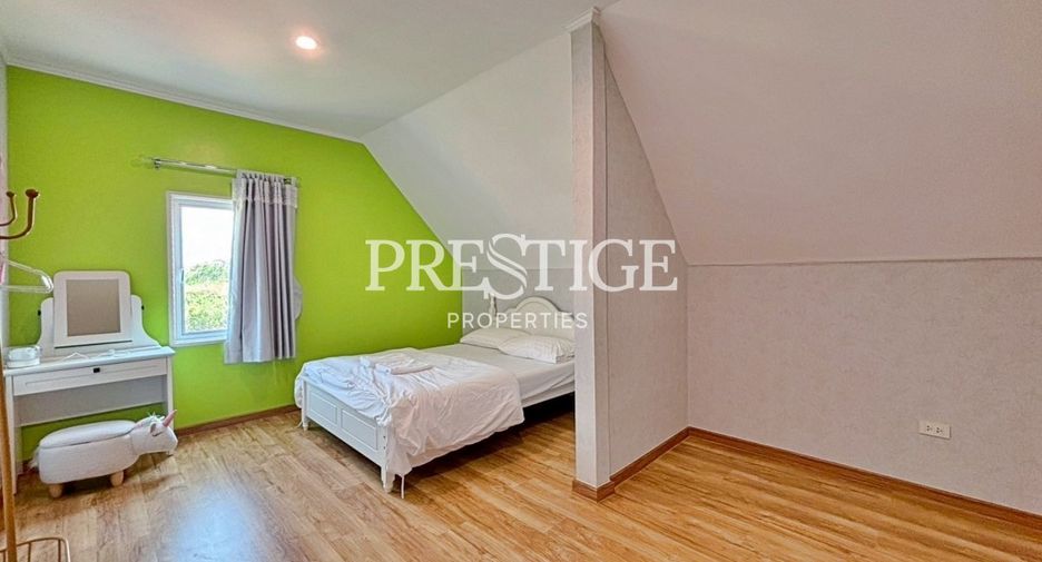 Haus zum Kauf mit 6 Zimmer in Bang Lamung, Chonburi