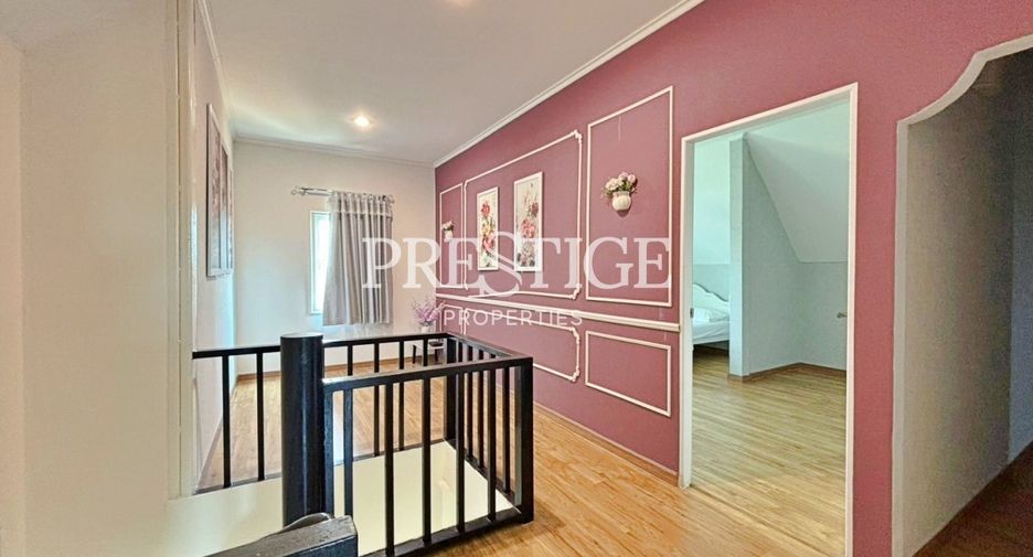 Haus zum Kauf mit 6 Zimmer in Bang Lamung, Chonburi