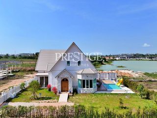 Haus zum Kauf mit 6 Zimmer in Bang Lamung, Chonburi