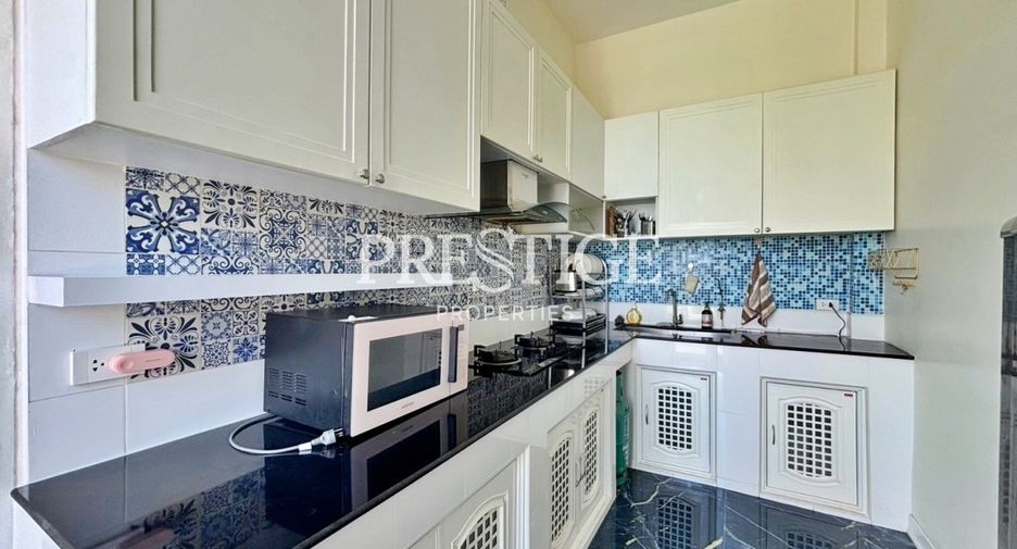 Haus zum Kauf mit 6 Zimmer in Bang Lamung, Chonburi