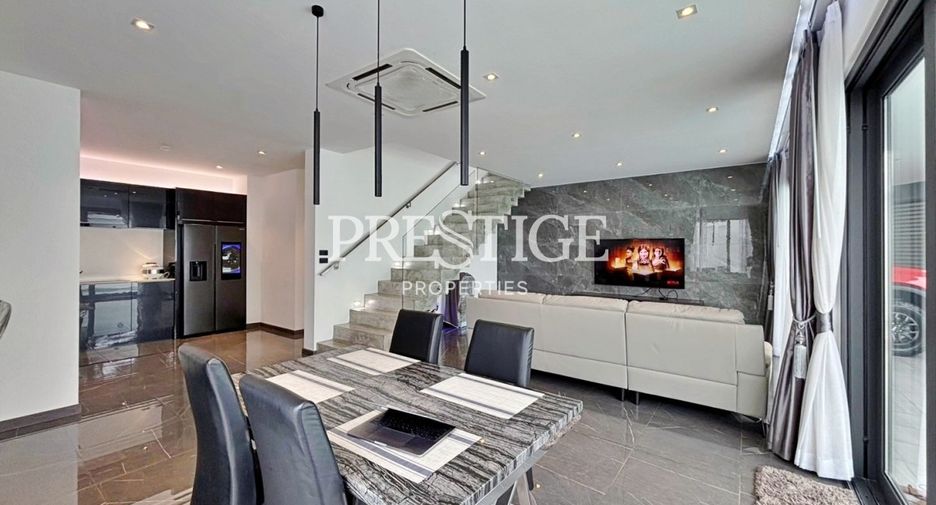 Casa en venta de 3 habitaciones en Bang Lamung, Chonburi