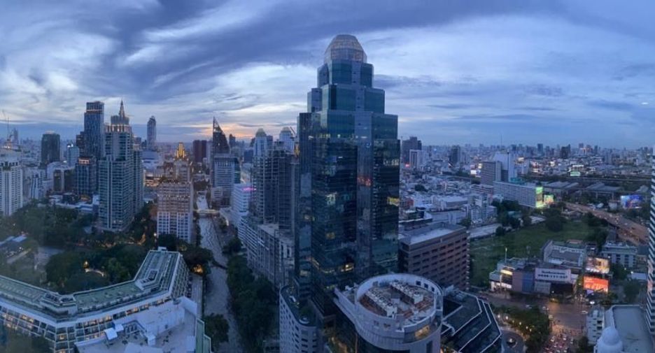 For rent 1 bed condo in Pathum Wan, Bangkok