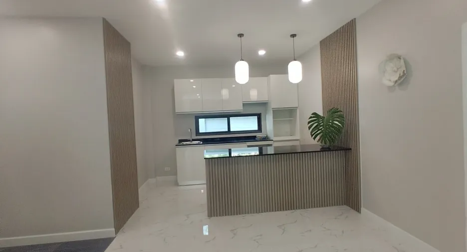 For sale 5 bed villa in Hang Dong, Chiang Mai