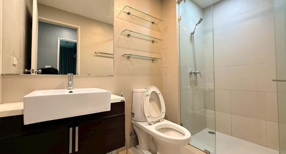Wohnung zur Miete mit 2 Zimmer in Khlong Toei, Bangkok