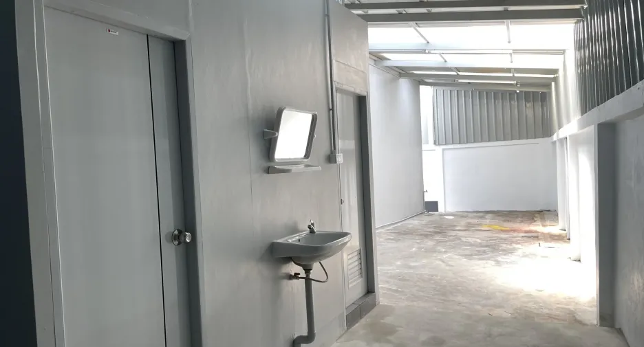 For rent warehouse in Ban Phaeo, Samut Sakhon