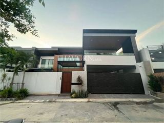 For sale 5 bed house in East Pattaya, Pattaya