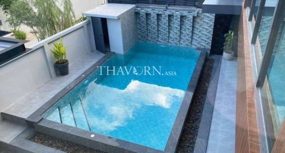 Casa en venta de 5 habitaciones en Bang Lamung, Chonburi