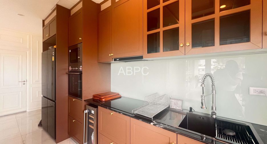 Condo en alquiler y en venta de 2 habitaciones 