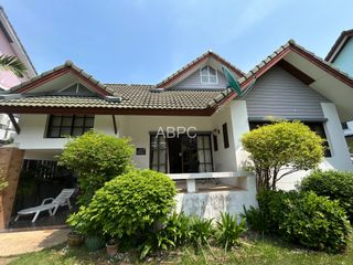 À louer et à vendre 6 chambres maison à Bang Lamung, Chonburi