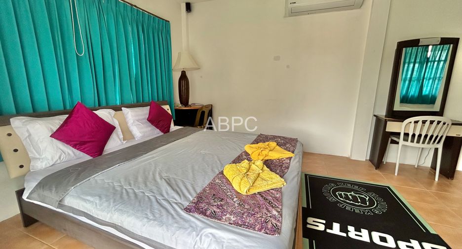 For rent and for sale 6 bedrooms house in Bang Lamung, Chonburi