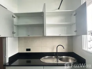 For sale スタジオ condo in Huai Khwang, Bangkok