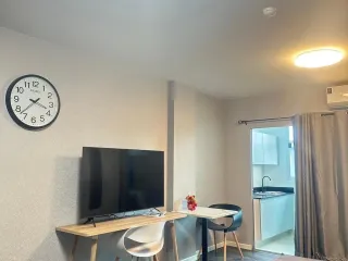 For sale スタジオ condo in Huai Khwang, Bangkok