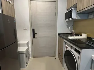 For rent 1 bed condo in Mueang Samut Prakan, Samut Prakan