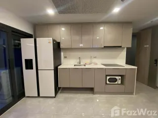 For rent 2 Beds condo in Huai Khwang, Bangkok