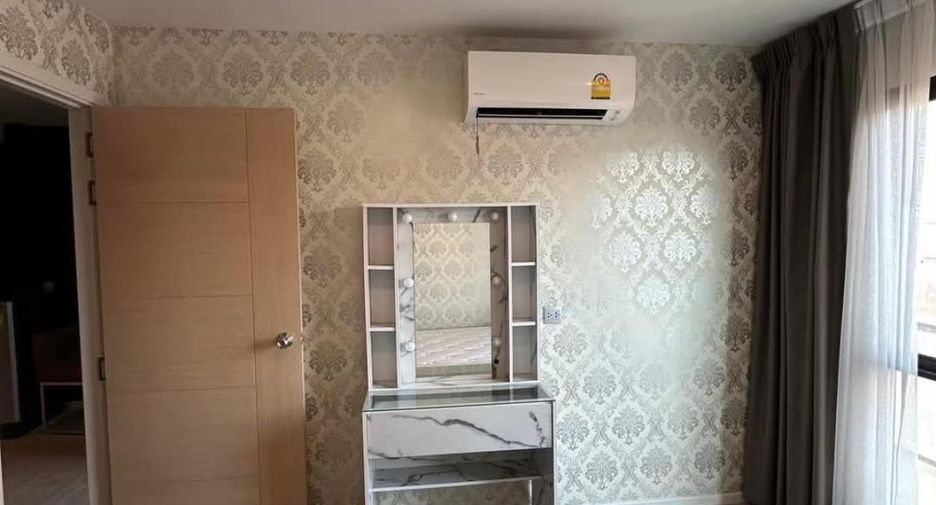 For sale 2 bed condo in Khlong Luang, Pathum Thani