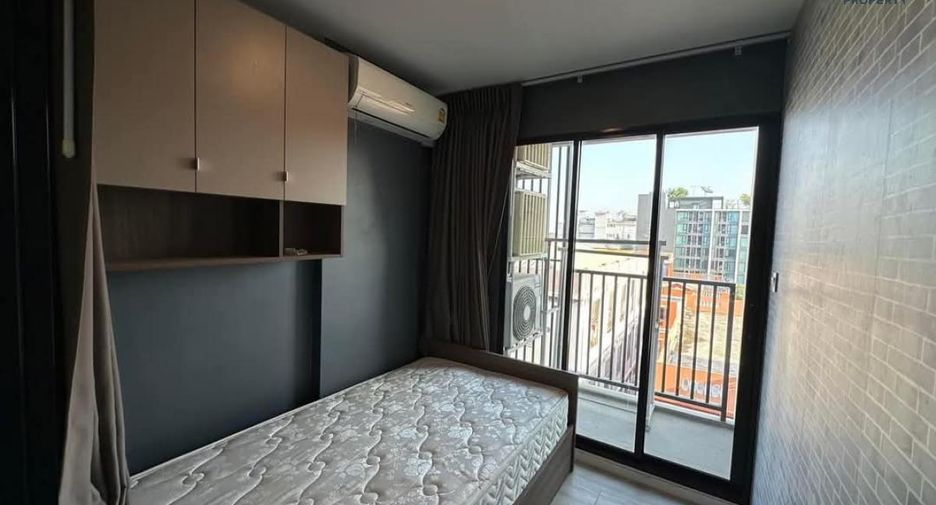 For sale 2 bed condo in Khlong Luang, Pathum Thani
