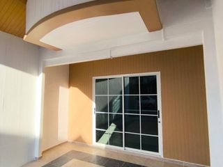 For sale 2 bed townhouse in Lam Luk Ka, Pathum Thani