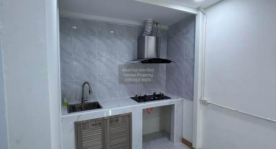 For sale 2 bedrooms townhouse in Don Mueang, Bangkok