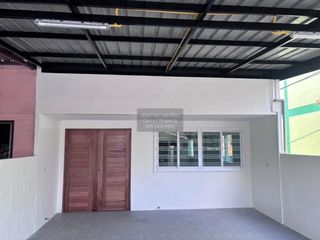 For sale 2 bedrooms townhouse in Don Mueang, Bangkok
