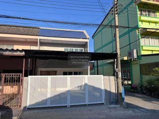 For sale 2 bedrooms townhouse in Don Mueang, Bangkok
