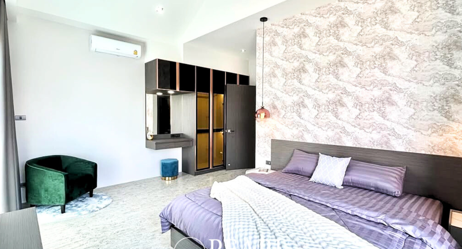 For sale 4 bed villa in Bang Lamung, Chonburi