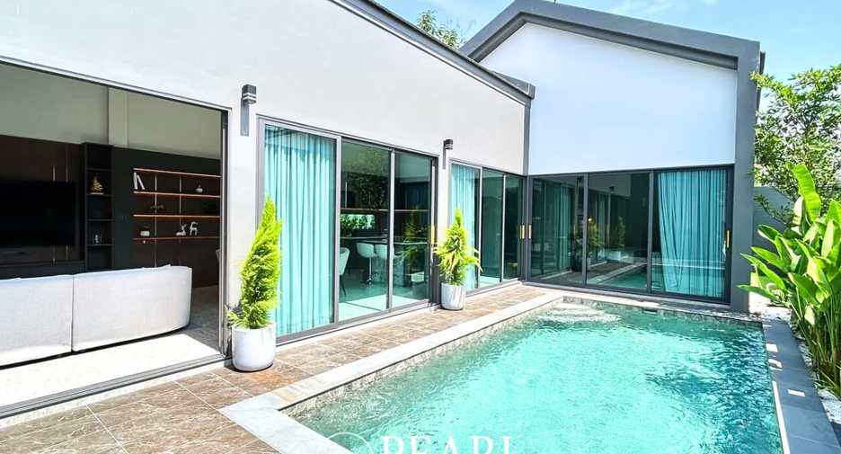 For sale 4 bed villa in Bang Lamung, Chonburi