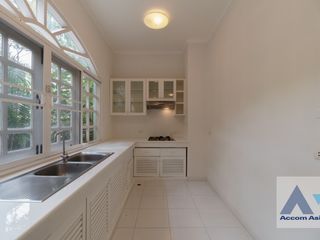 For rent 3 Beds townhouse in Watthana, Bangkok