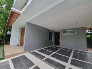 For rent 3 Beds townhouse in Prawet, Bangkok